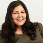 Elaine headshot cropped